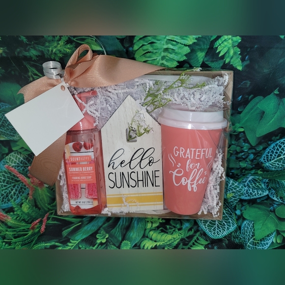 Cute Gift Box Concept - Picture 2 of 2